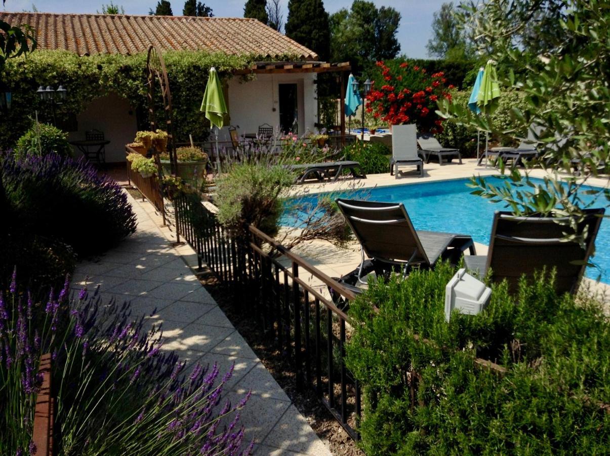 Logis Hotel Restaurant Hostellerie De La Tour Fontvieille Dış mekan fotoğraf