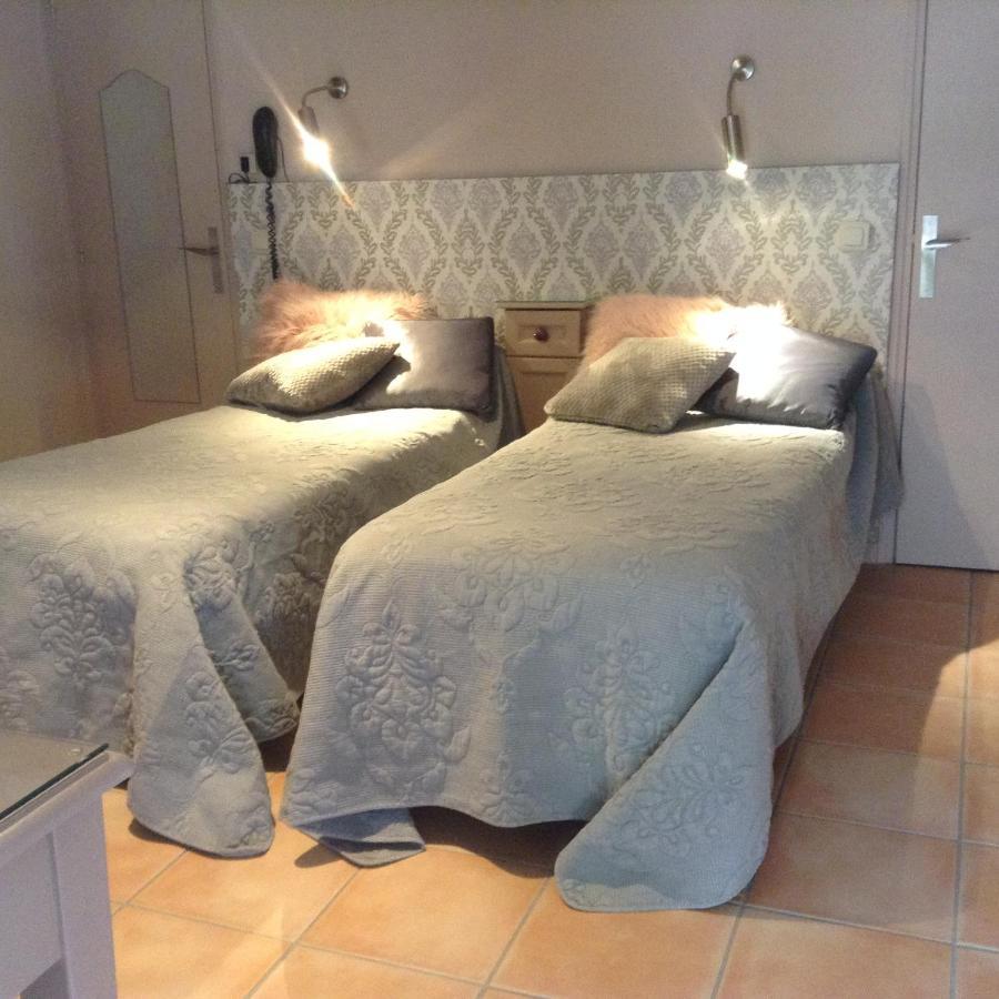 Logis Hotel Restaurant Hostellerie De La Tour Fontvieille Dış mekan fotoğraf