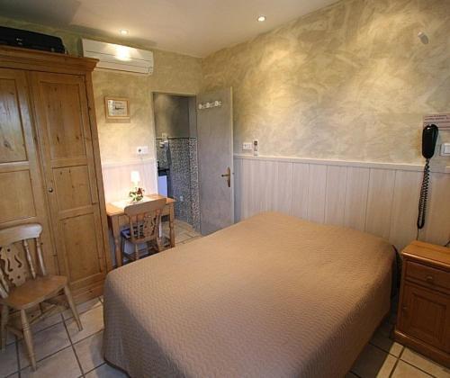 Logis Hotel Restaurant Hostellerie De La Tour Fontvieille Dış mekan fotoğraf